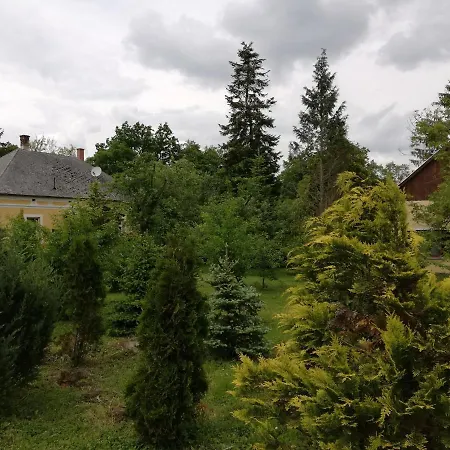Liget Vendeghaz * Kerkafalva